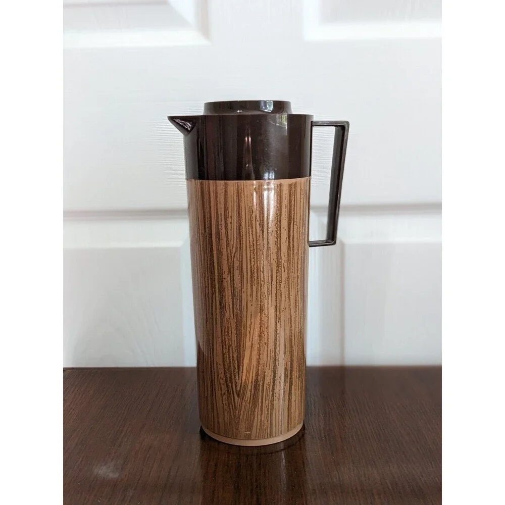 VTG Aladdin Beverage Butler Vacuum Insulted Pitcher 1 Quart Faux Wood Brown 4460